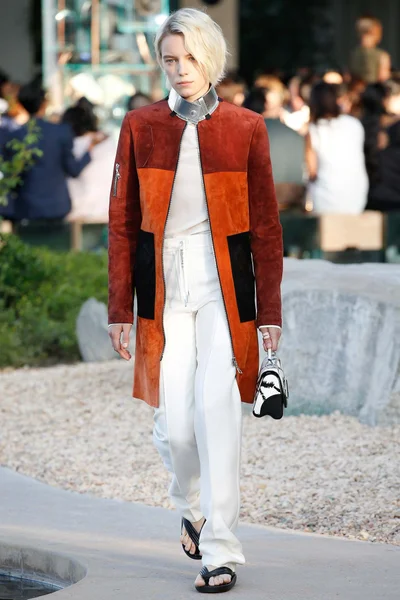 Look 31
